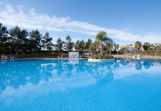 Duquesa Suites 531 Манилва Екстериор снимка