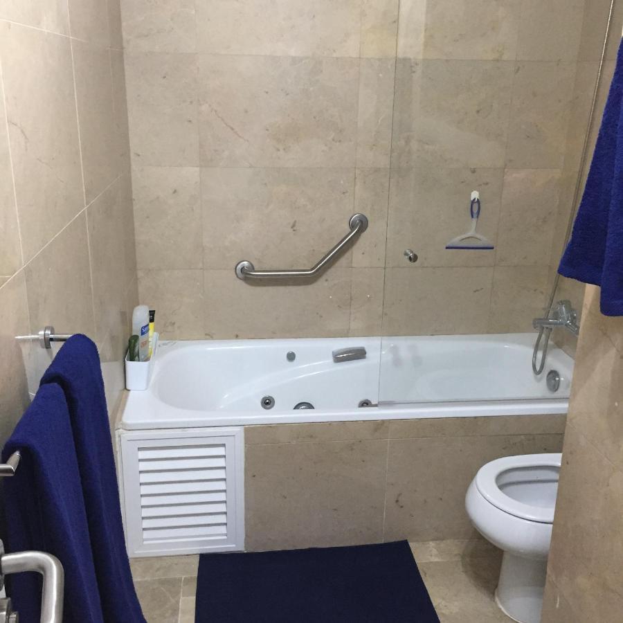 Duquesa Suites 531 Манилва Екстериор снимка