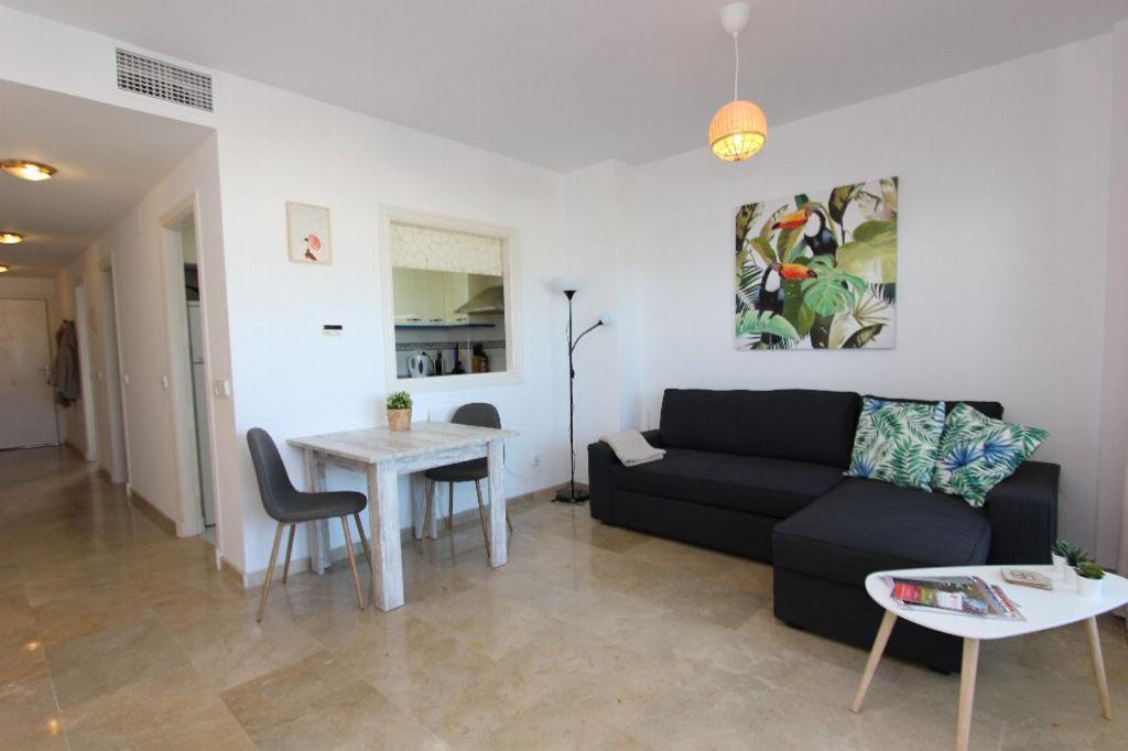 Duquesa Suites 531 Манилва Екстериор снимка