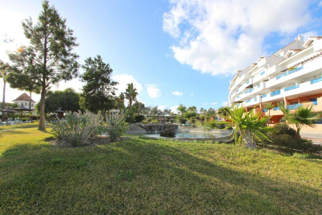 Duquesa Suites 531 Манилва Екстериор снимка